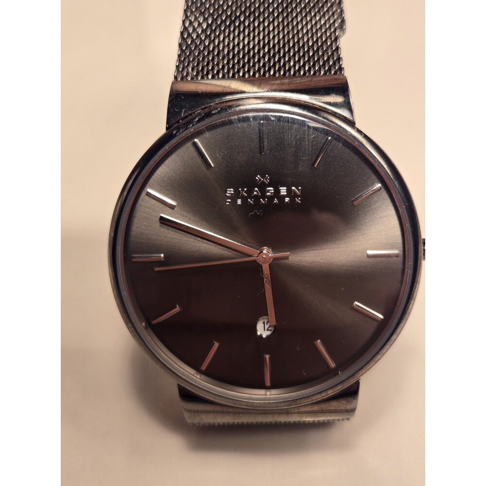 Skagen Ancher SKW6108 Men's Gray Stainless Steel Milanese Band Watch. New Bat.